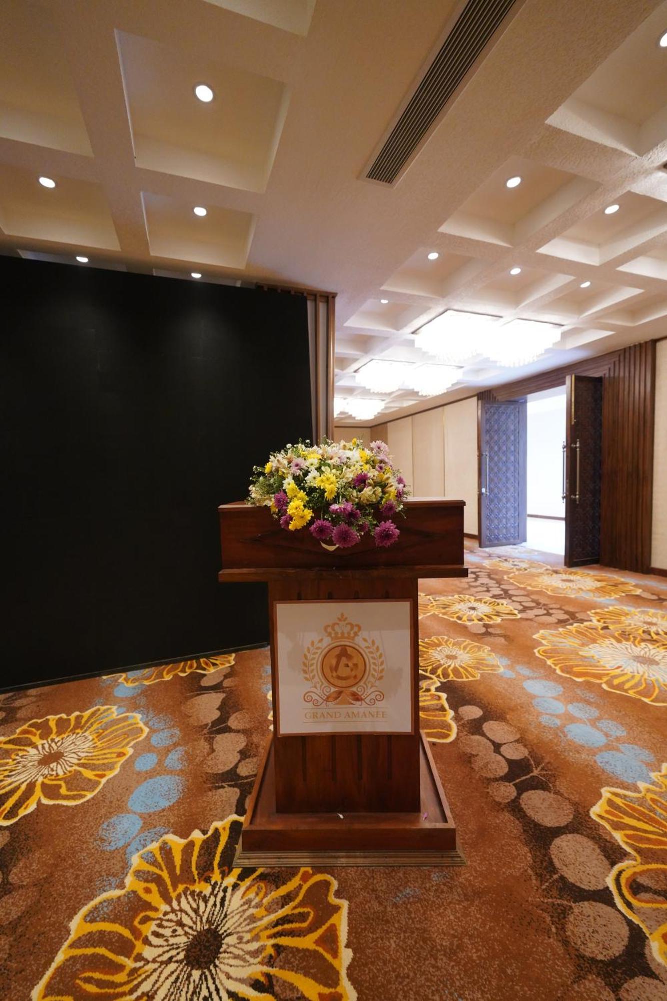 Hotel Grand Amanee راتنابورا المظهر الخارجي الصورة