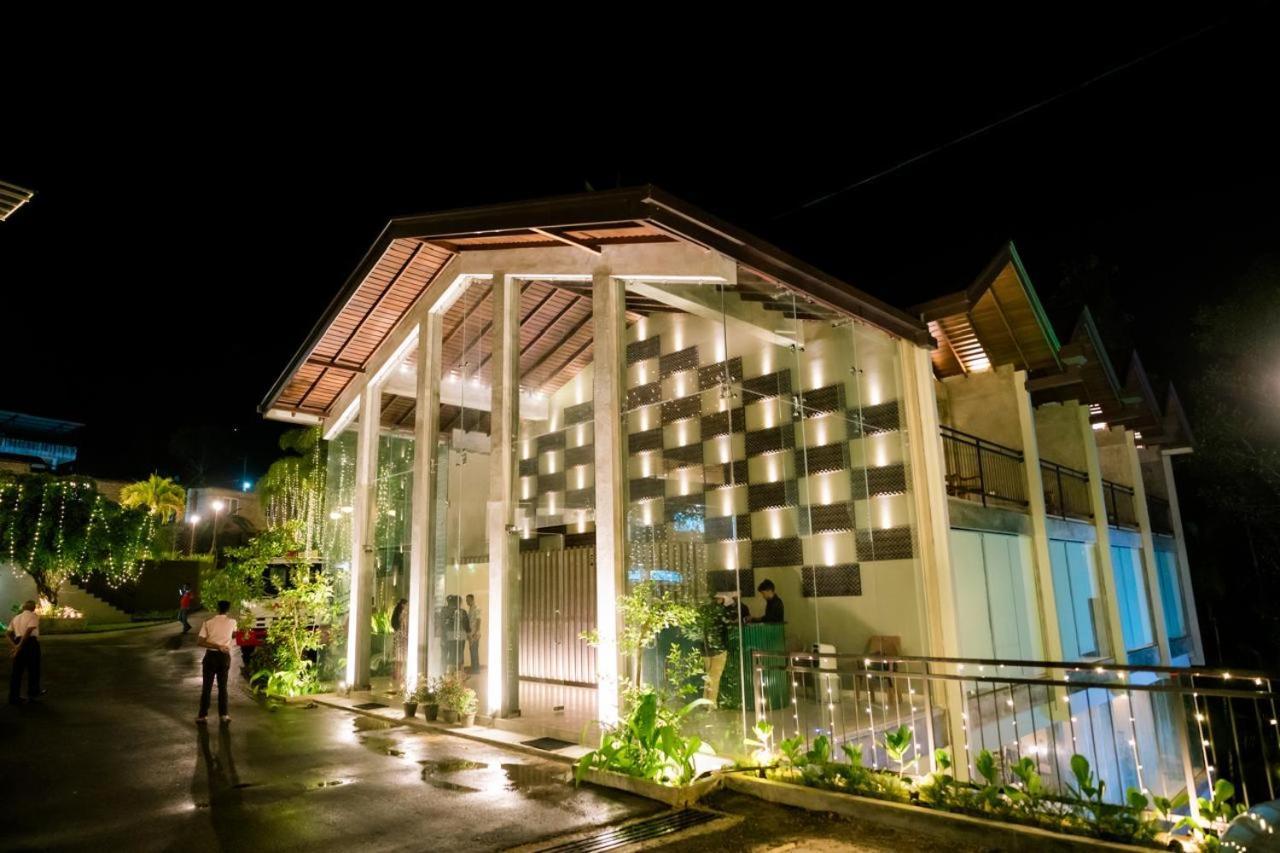 Hotel Grand Amanee راتنابورا المظهر الخارجي الصورة