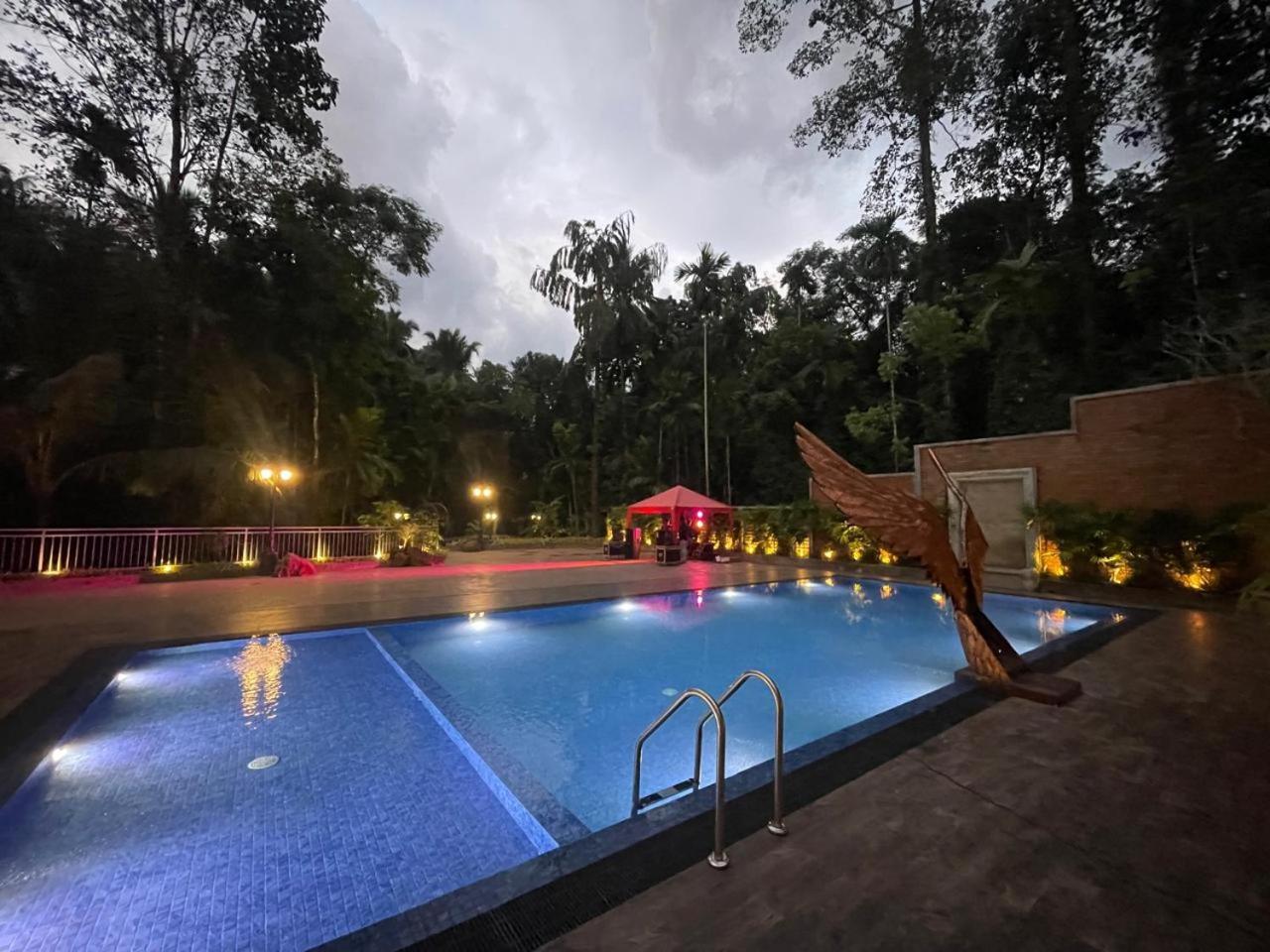 Hotel Grand Amanee راتنابورا المظهر الخارجي الصورة
